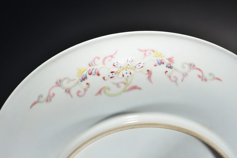 清 粉彩佛花献寿纹盘 - 图8