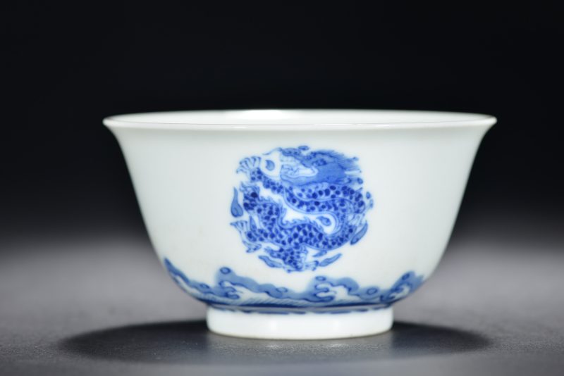 清 青花团龙纹杯 - 图3