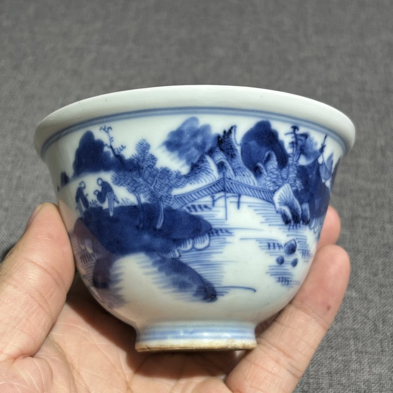 清乾隆青花山水纹盖碗 - 图8