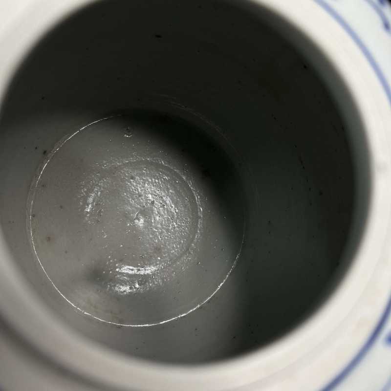 清康熙 青花鱼籽地开窗婴戏纹罐 - 图7