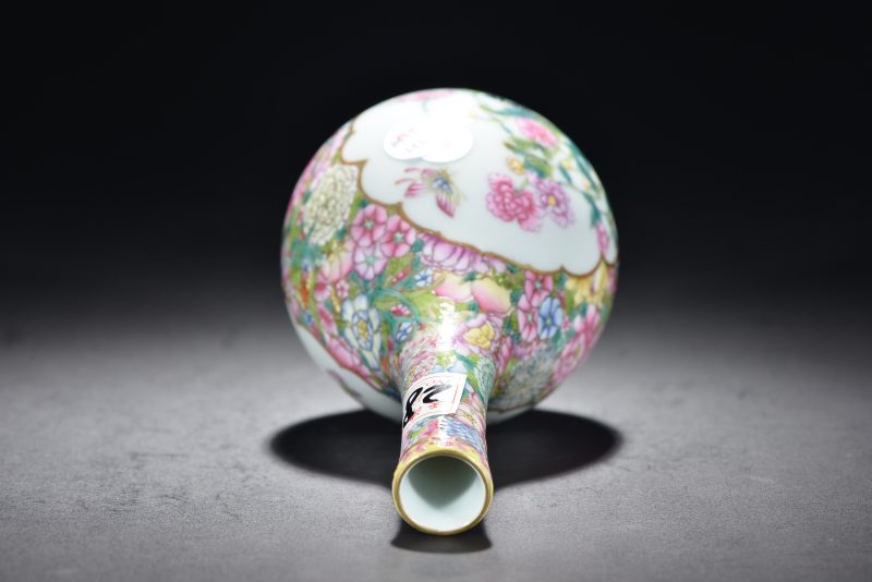 清 粉彩百花不落地开光花卉纹瓶 - 图7