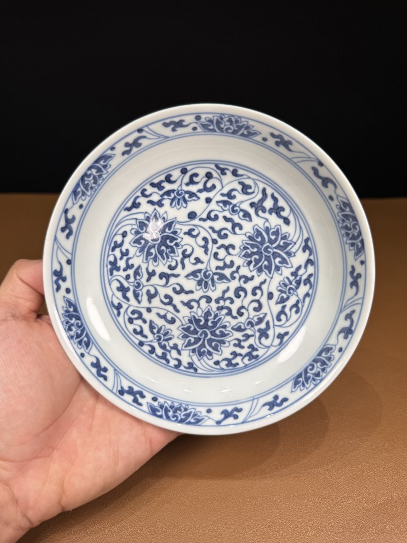 清咸丰 青花缠枝莲纹盘 - 图5