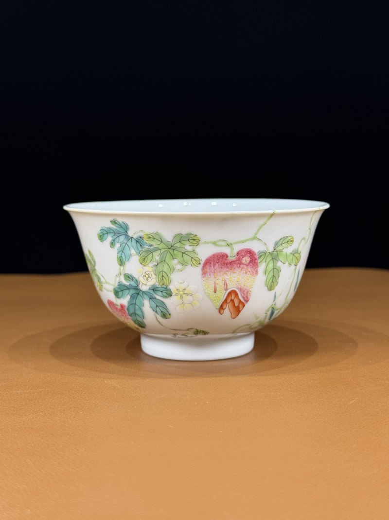 清嘉庆 粉彩过枝癞瓜纹碗 - 图6