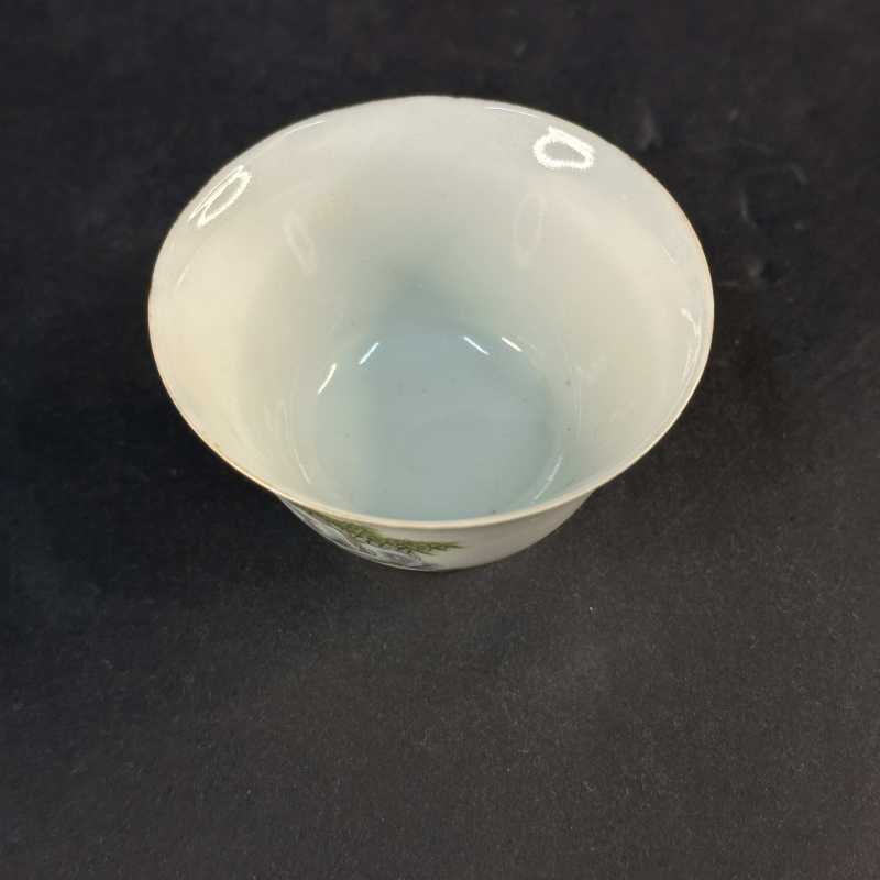 清 粉彩人物纹杯 - 图5