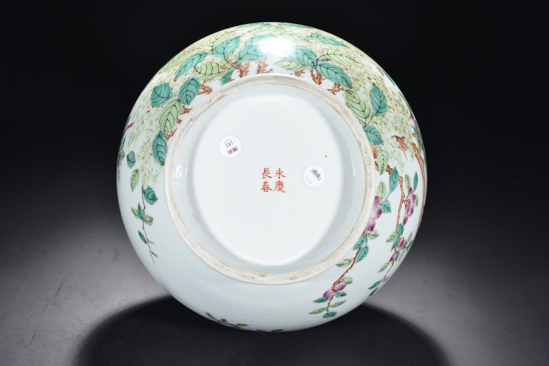 清 粉彩花鸟纹蒜头瓶 - 图9