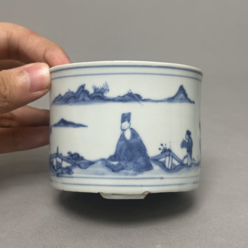 明崇祯 青花人物高仕图筒式炉 - 图2