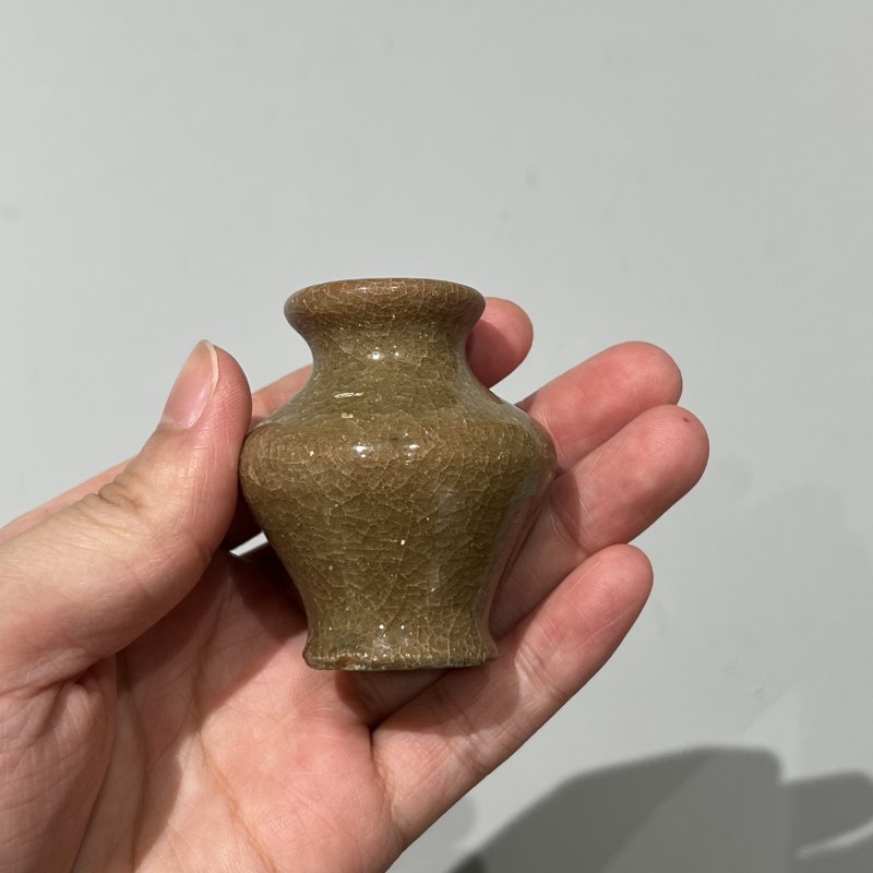 明代 龙泉窑米黄釉小瓶 - 图12
