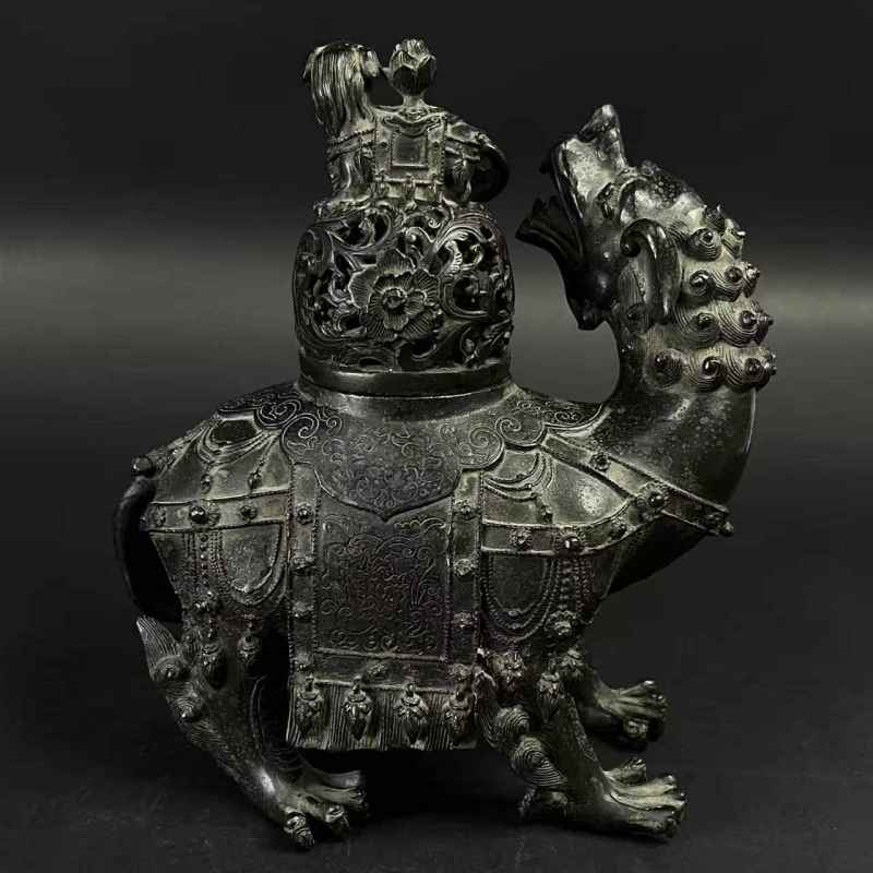 清晚期 铜瑞兽香熏 - 图3