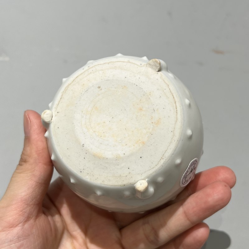 明代 白釉鼓钉炉 - 图6