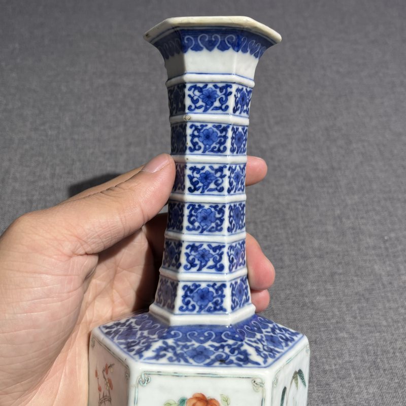清晚期青花粉彩花鸟六方瓶 - 图8