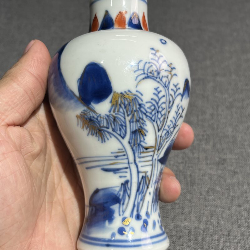 清康熙青花矾红风景梅瓶 - 图7