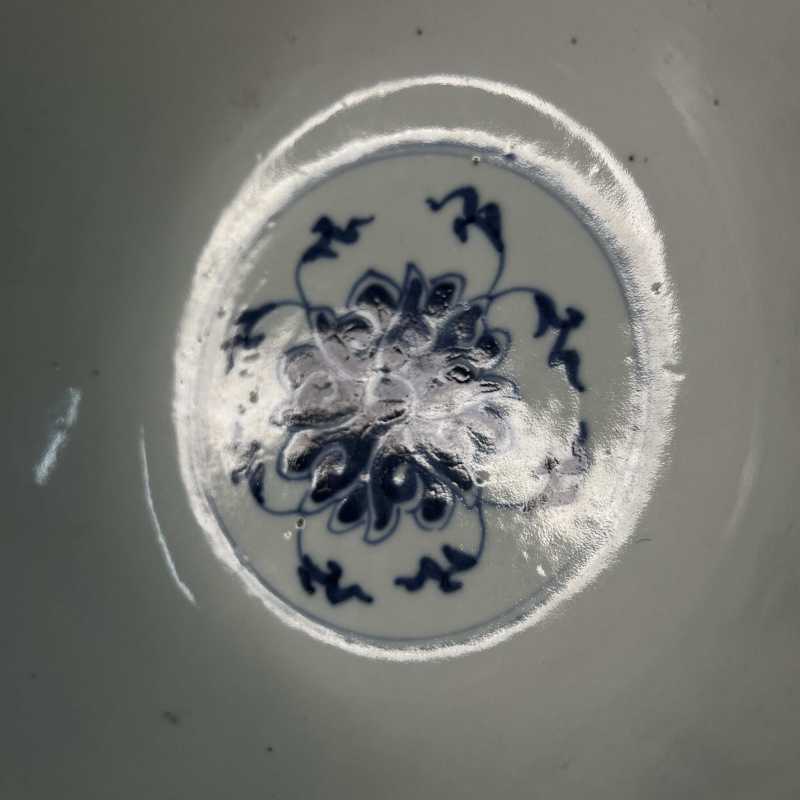 清光绪 青花缠枝莲纹碗一对 - 图4