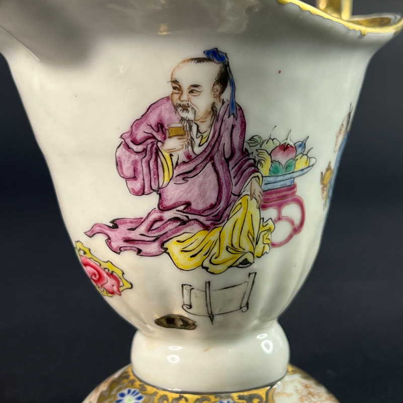 清乾隆 粉彩高士对饮图爵杯 - 图3