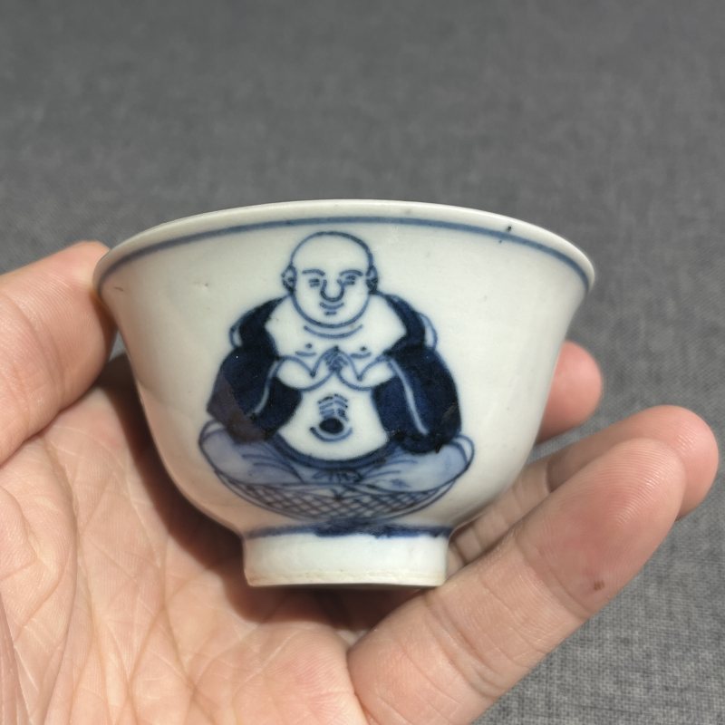 清青花佛教人物茶圆一对 - 图5