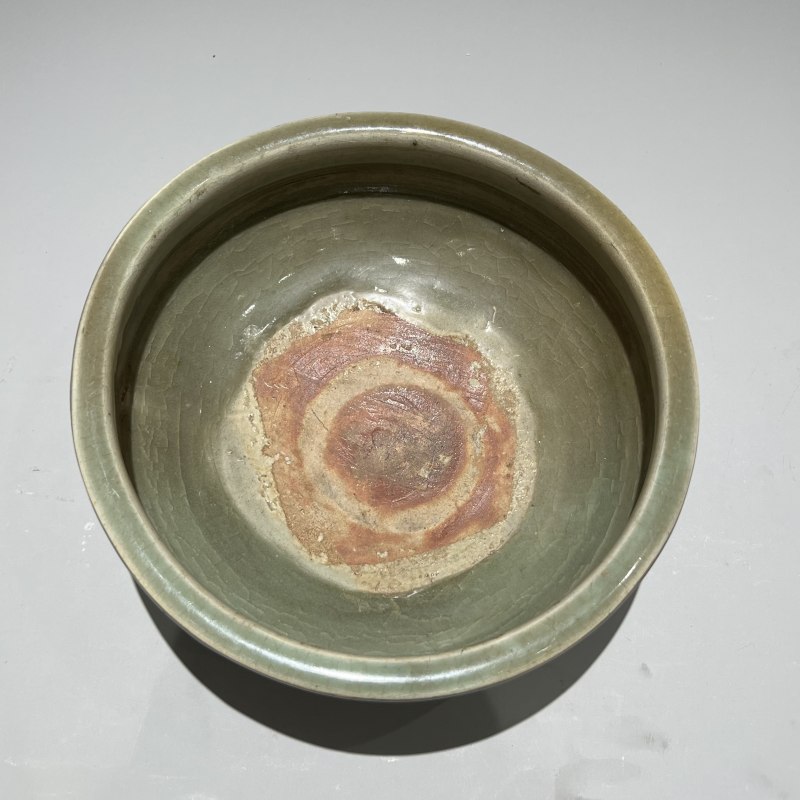 明代 青釉刻划锦地纹三足炉 - 图5