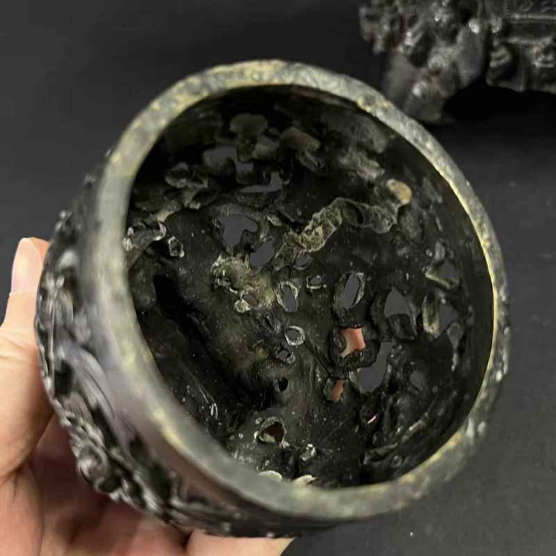 清晚期 铜瑞兽香熏 - 图6