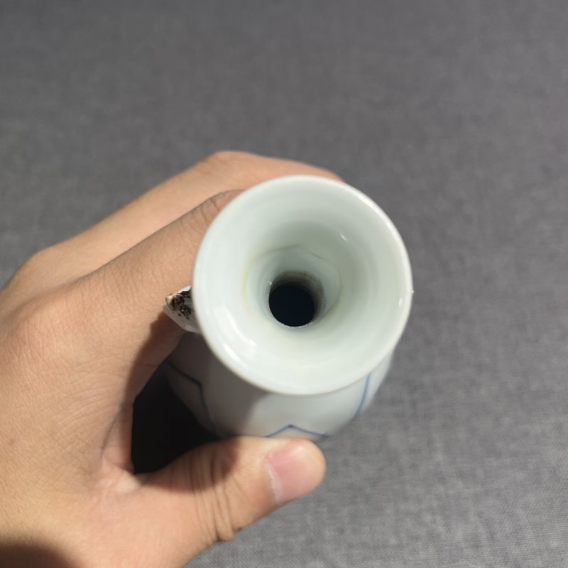 清康熙青花四美图象耳瓶 - 图9