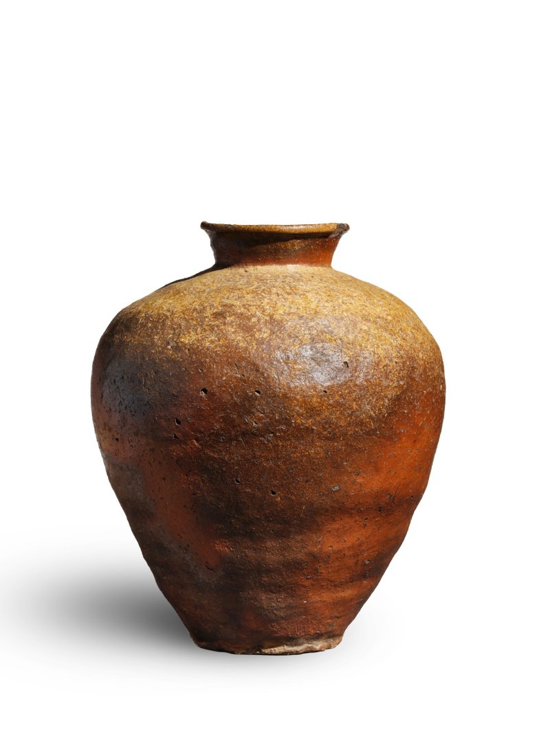 A large stoneware storage jar, Shigaraki ware, Muromachi period, 14th – 15th century | 信楽自然釉大壺　室町時代　14～15世紀