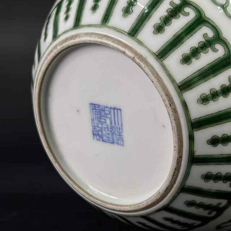 清 绿彩云龙纹罐 - 图12