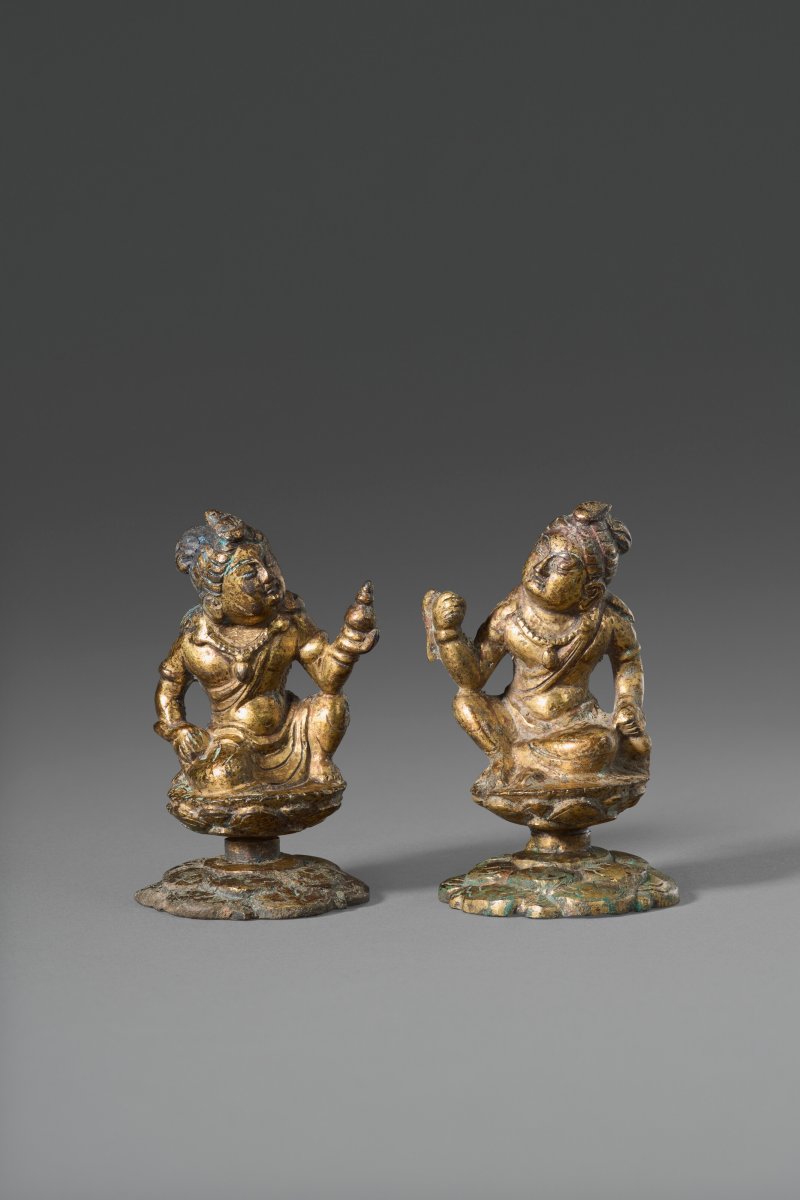 唐 鎏金銅護法菩薩坐像一對  TANG DYNASTY (AD 618-907) - 图1
