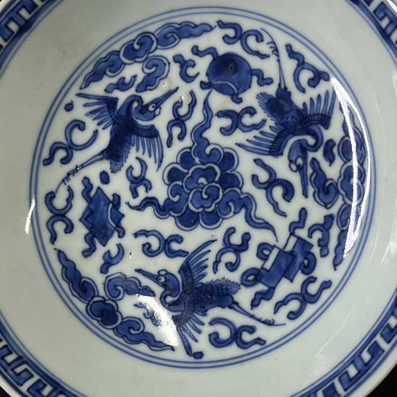 清康熙 青花云鹤杂宝纹盘 - 图4