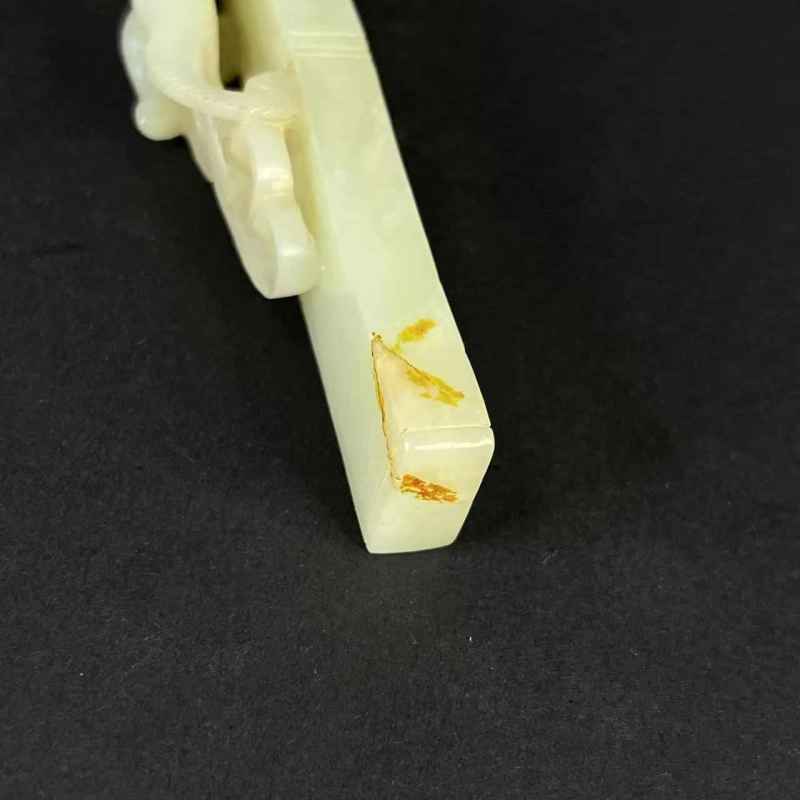 明 白玉螭龙纹竹节纸镇 - 图7