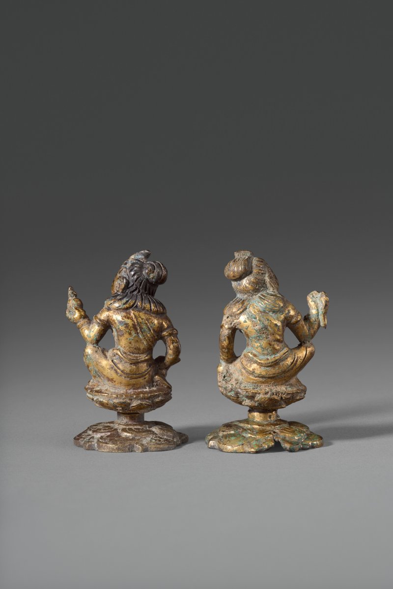 唐 鎏金銅護法菩薩坐像一對  TANG DYNASTY (AD 618-907) - 图2