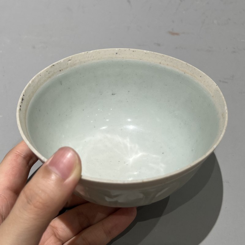 明代 青白釉莲瓣纹盏 - 图6