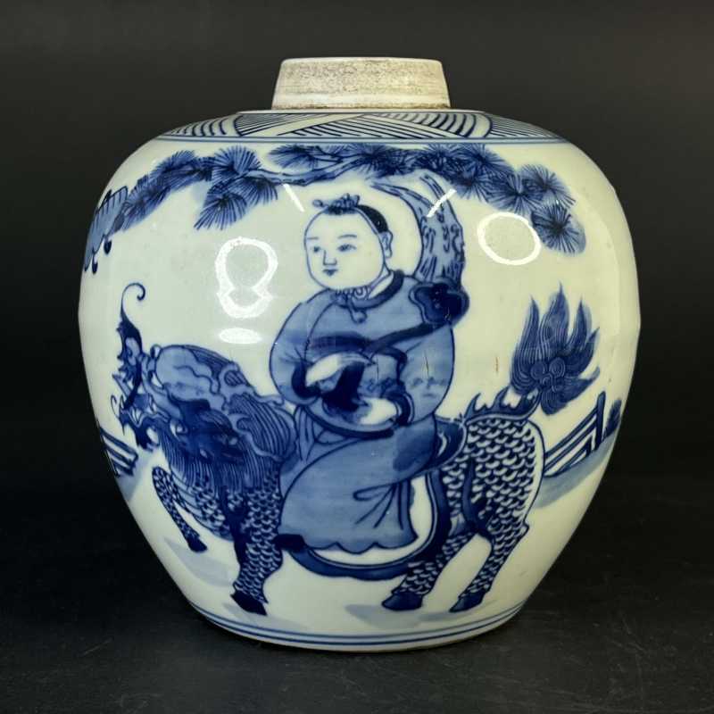 清 青花麒麟送子纹小罐