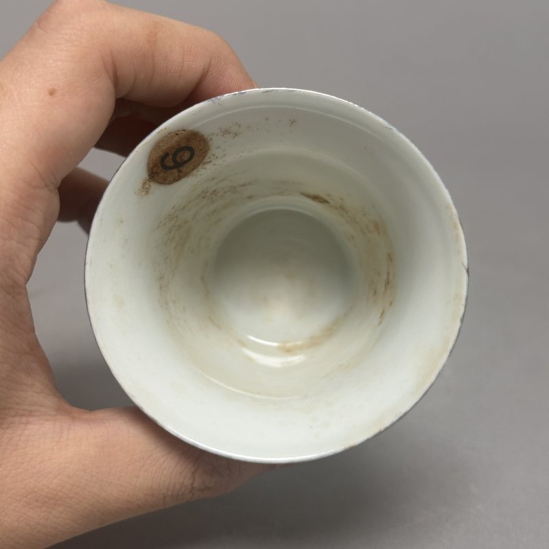 民国 墨彩鱼澡纹马蹄杯一对 - 图5