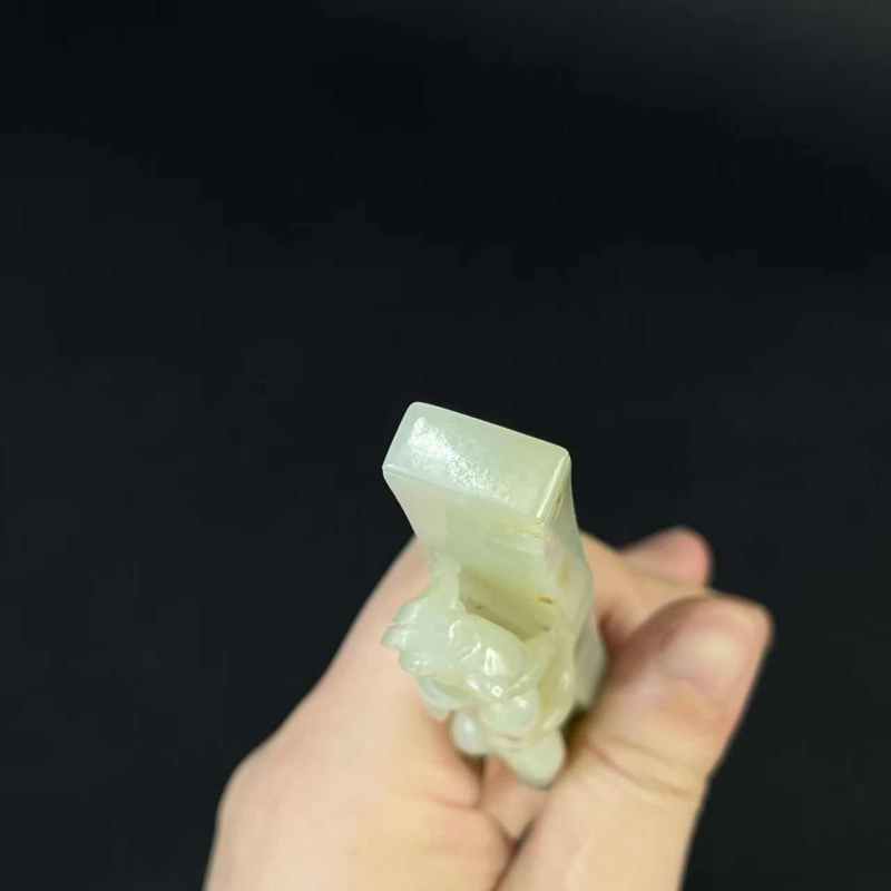 明 白玉螭龙纹竹节纸镇 - 图9