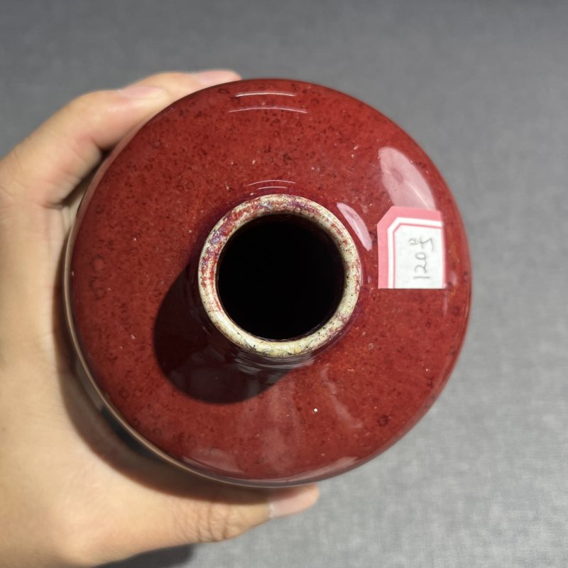 清乾隆钧红釉窑变梅瓶 - 图7