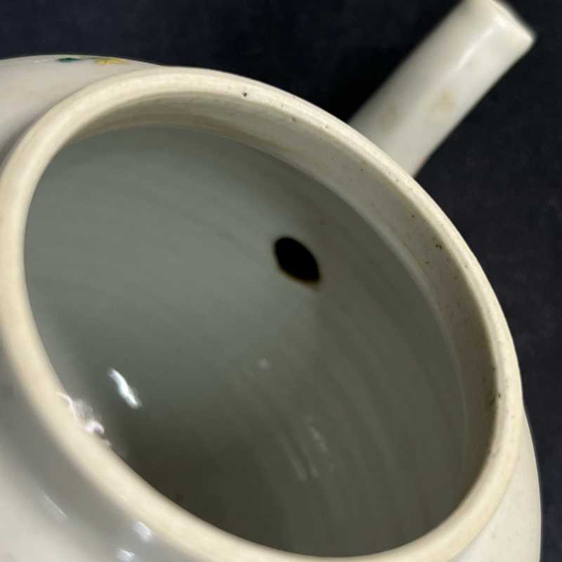 清 粉彩花蝶纹茶壶 - 图7