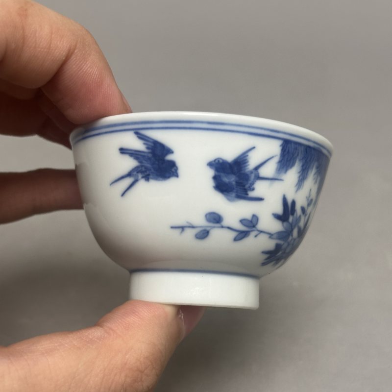 清晚期 青花春燕图茶杯 - 图2