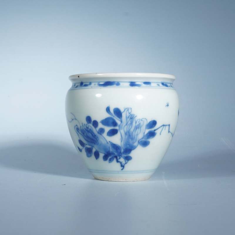 清康熙青花花卉鸡心缸