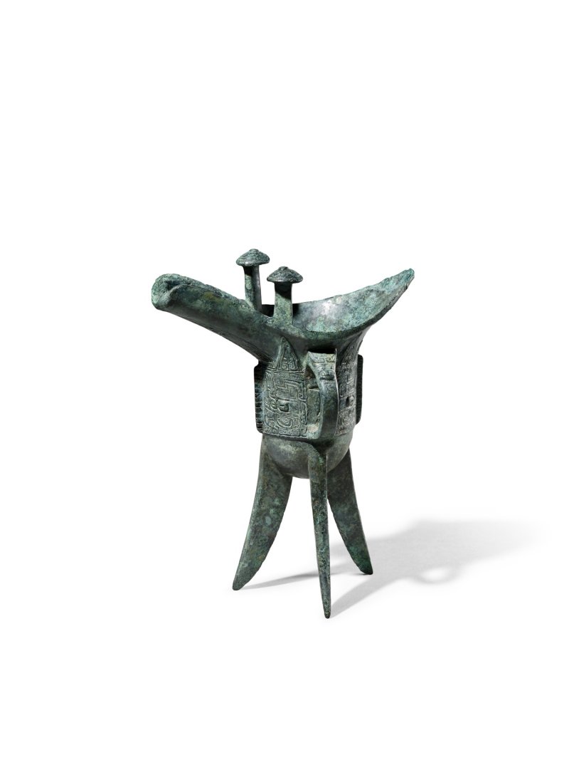 The Ge Jue, an inscribed archaic bronze ritual wine vessel, Late Shang dynasty | 商末　戈爵