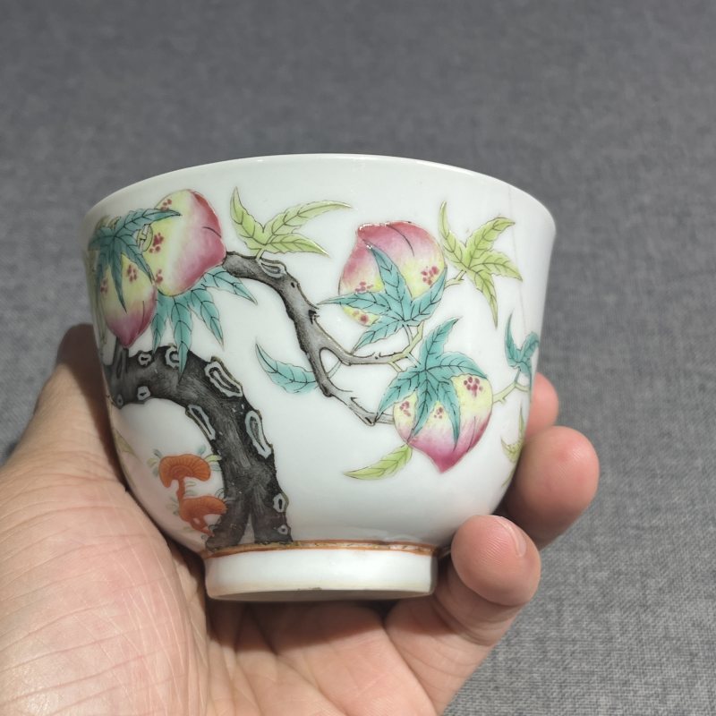 清光绪粉彩福寿纹压手杯 - 图5