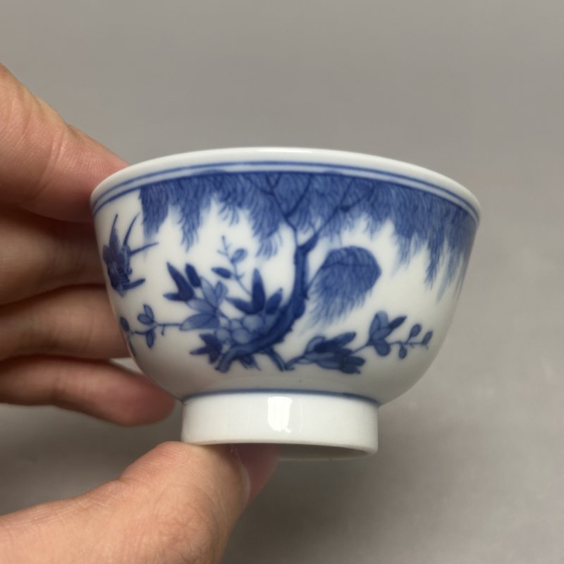 清晚期 青花春燕图茶杯 - 图3