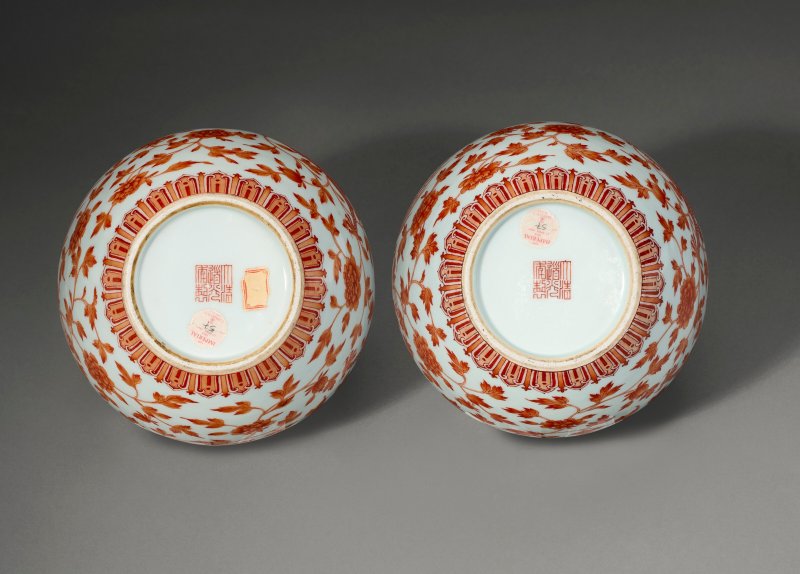 清道光 礬紅龍鳳紋罐一對 六字篆書款  DAOGUANG SEAL MARKS IN IRON RED AND OF THE PERIOD (1821-1850) - 图3