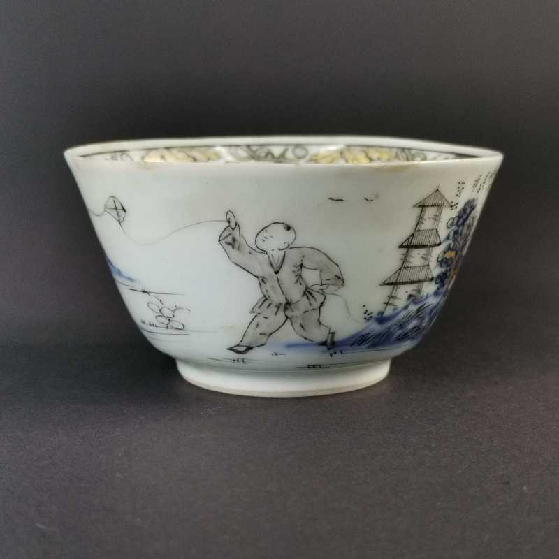清康熙 青花墨彩描金山水人物纹杯 - 图4