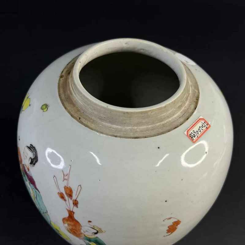 清雍正 粉彩仕女婴戏纹罐 - 图5