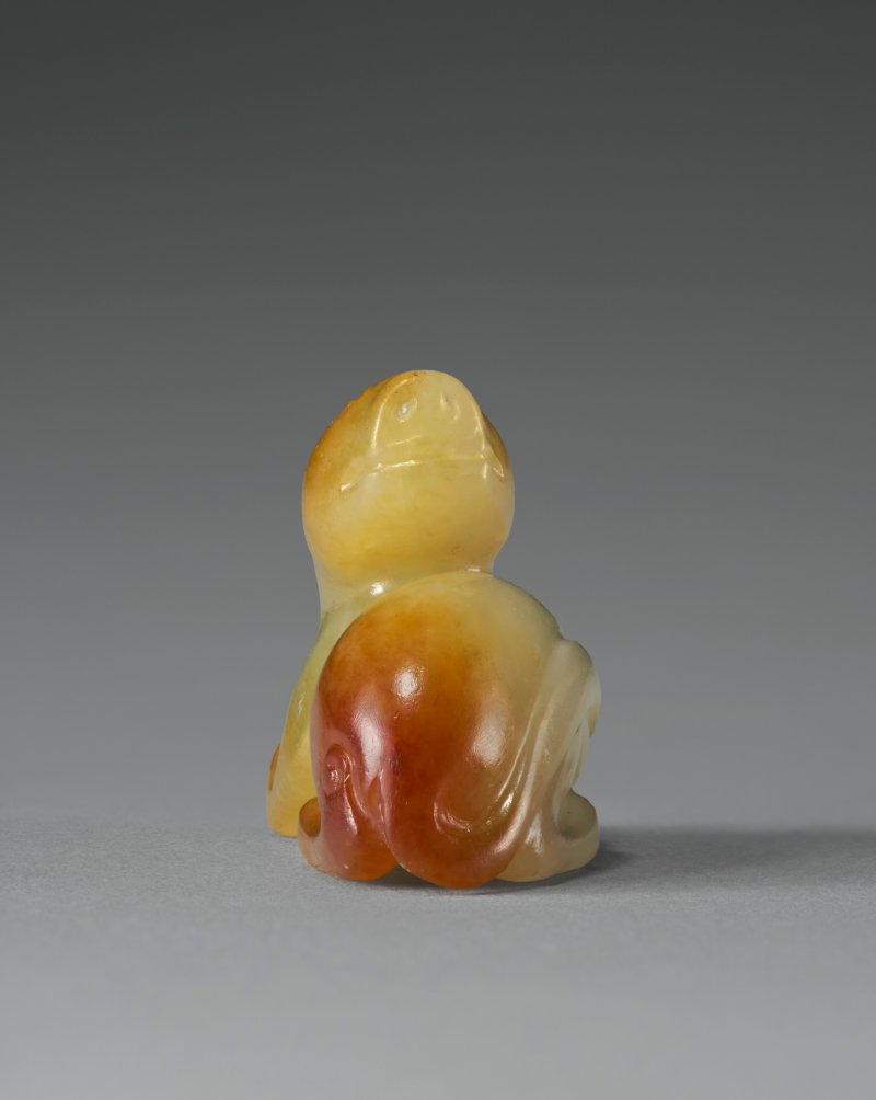 十七/十八世紀 黃褐白玉臥獸小把件  17TH-18TH CENTURY - 图3