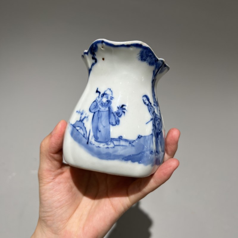 清代 青花人物纹公道杯 - 图10