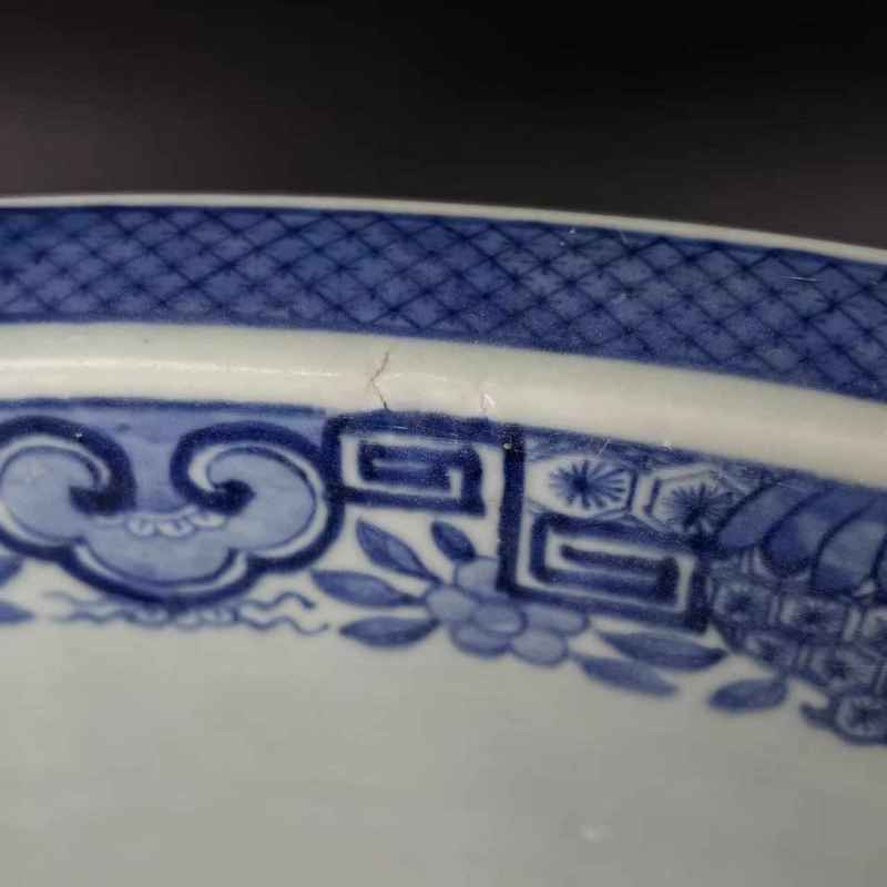 清 青花山水人物纹鱼浅 - 图7