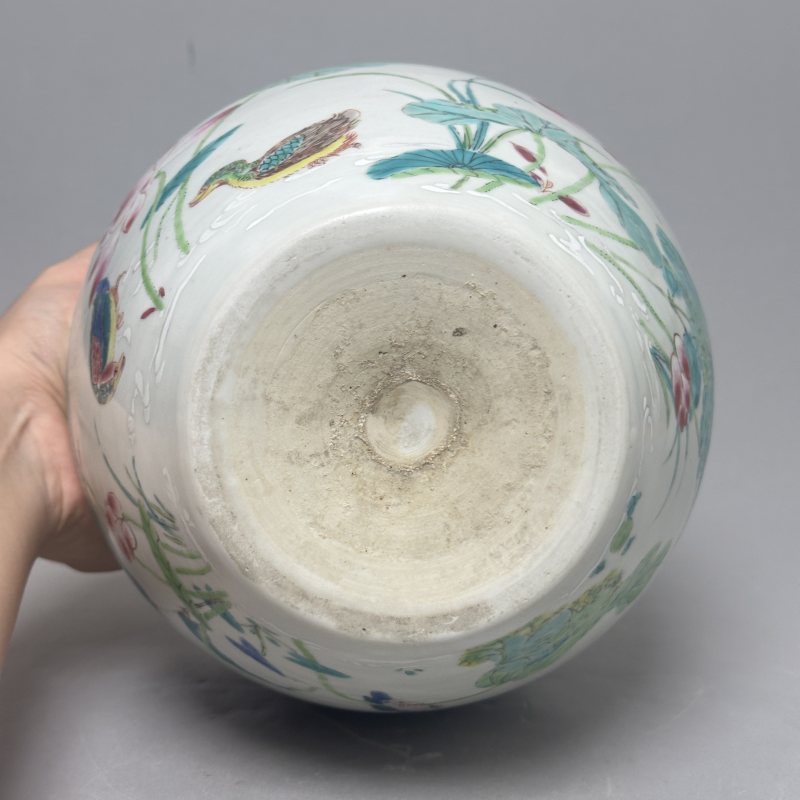 清雍正 粉彩荷塘水禽图卷缸 - 图10