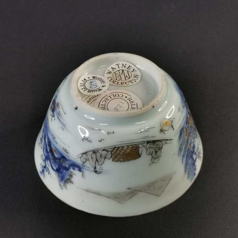 清康熙 青花墨彩描金山水人物纹杯 - 图7