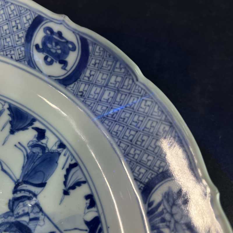 清康熙 青花西厢记白马寺解围纹菱口盘 - 图10