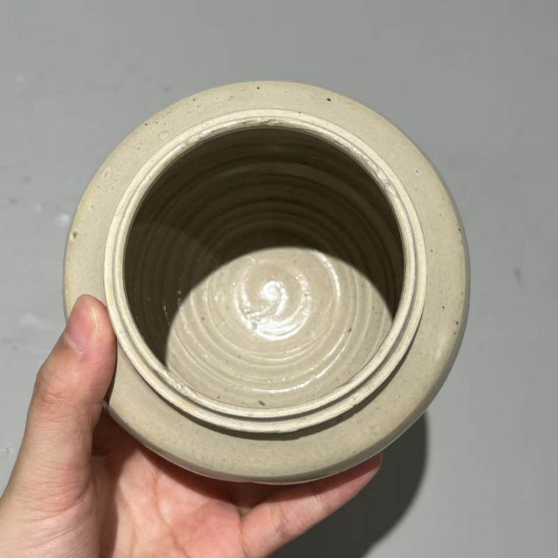 明代 白釉瓜棱罐 - 图7