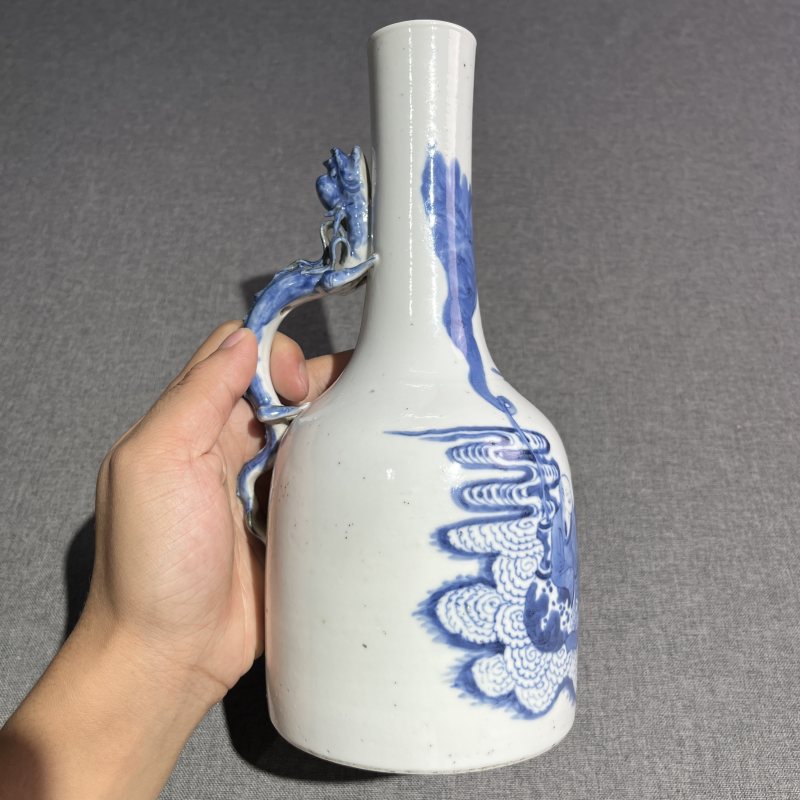 清晚期青花和合二仙摇铃尊 - 图5