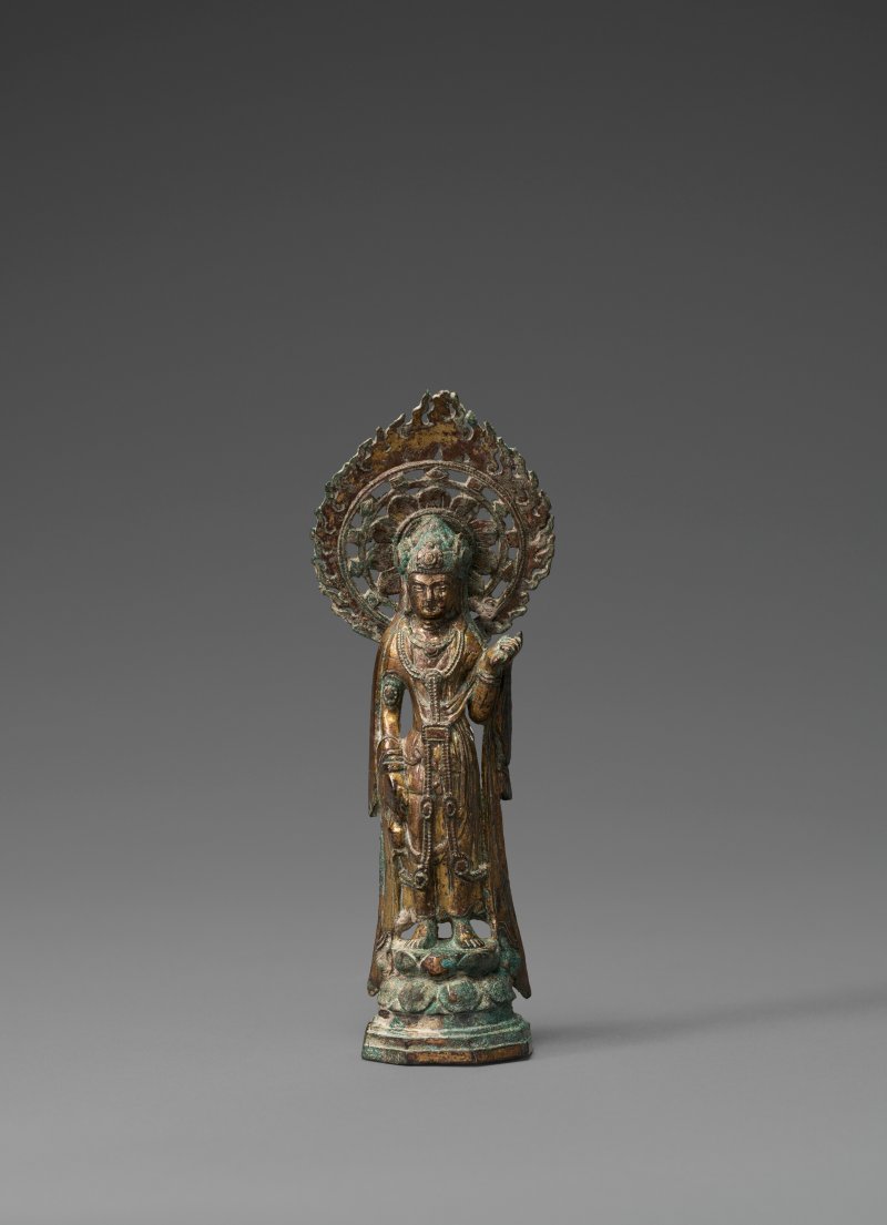 隋/唐初 六/七世紀 鎏金銅觀音立像  SUI-EARLY TANG DYNASTY, 6TH-7TH CENTURY - 图1